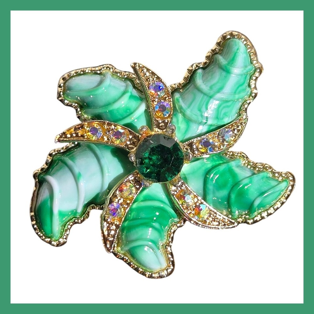 Hattie Carnegie RARE 1960 Book AB Piece Green Lucite Starfish Brooch Pin Vintage